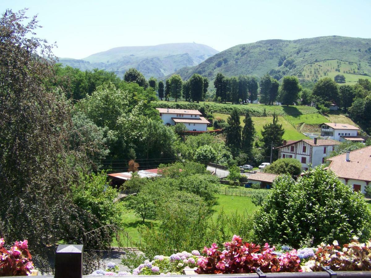 Etxe Goxoan Chambres D'Hotes Avec Cuisine Ete Equipee Commune Et Jaccuzi Itxassou Luaran gambar